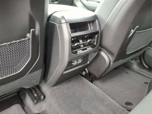 New 2026 Jeep Grand Cherokee Laredo AWD/4WD image 9