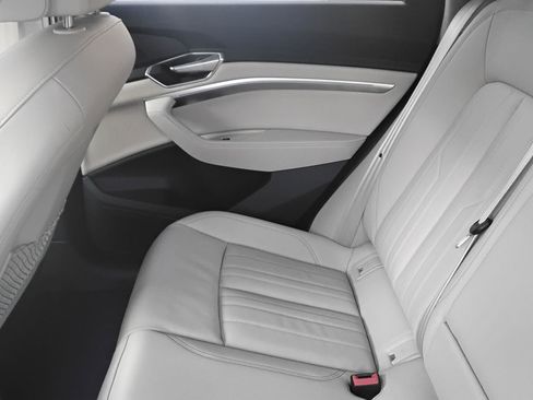 Certified 2023 Audi e-tron Premium w/ Convenience Plus Package image 19