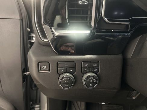 Used 2025 Chevrolet Silverado 2500 LT w/ Safety Package image 19