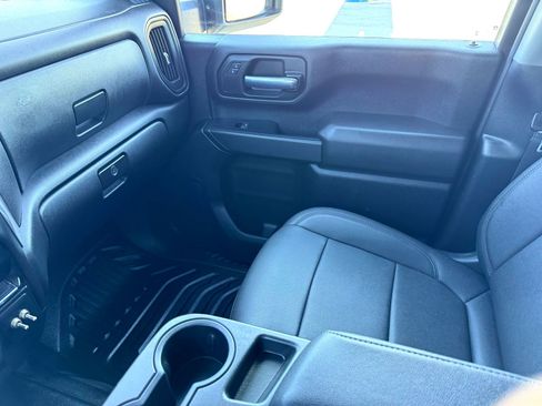 Used 2023 Chevrolet Silverado 2500 W/T w/ Gooseneck/5TH Wheel Package image 27