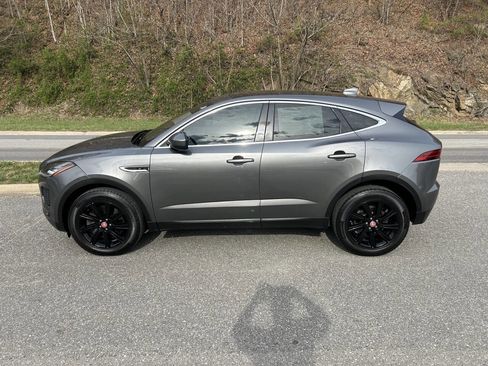Used 2018 Jaguar E-PACE S image 4