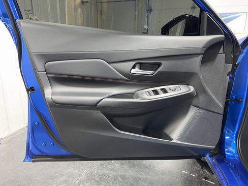 Used 2026 Nissan Sentra SR w/ Floor Mat Package image 17