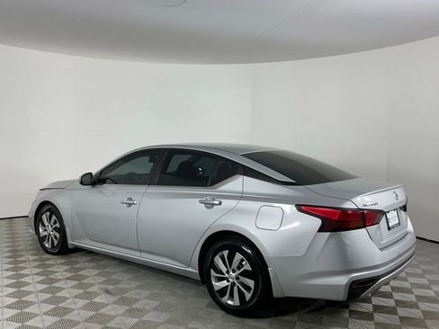 Used 2021 Nissan Altima 2.5 SR FWD image 7
