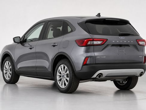 Used 2025 Ford Escape ST-Line FWD image 8