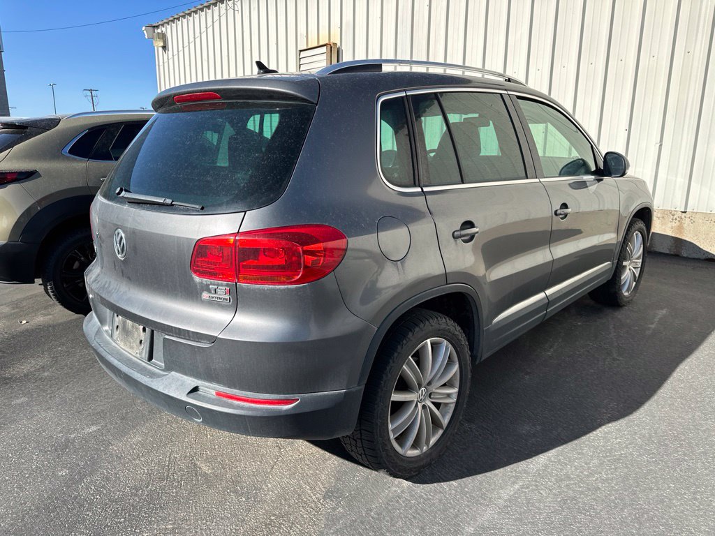 Used 2016 Volkswagen Tiguan SE AWD/4WD image 3