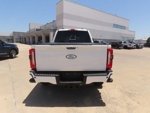 Used 2023 Ford F350 Lariat w/ Lariat Ultimate Package AWD/4WD image 13