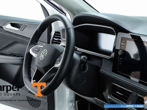 Used 2025 Volkswagen Taos SE AWD/4WD image 70