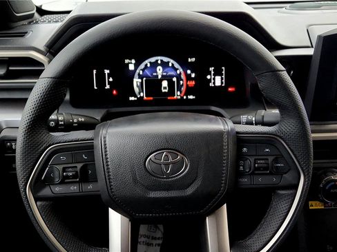 Certified 2025 Toyota Tacoma SR5 image 18