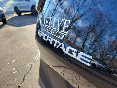 Used 2024 Kia Sportage X-Line w/ X-Line Premium Package image 25