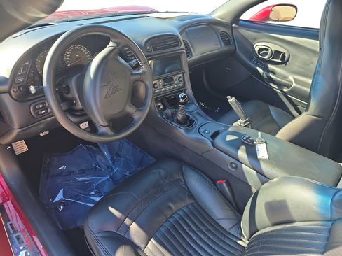 Used 2004 Chevrolet Corvette NA w/ Preferred Equipment Group image 9