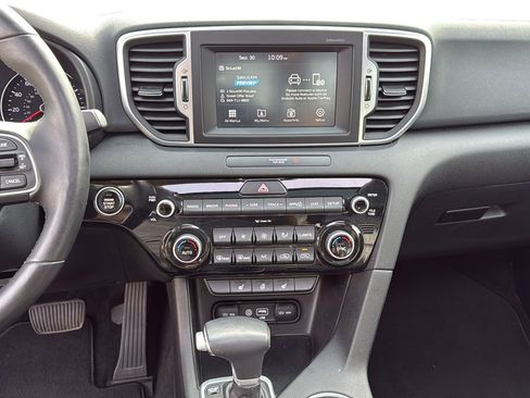 Used 2019 Kia Sportage EX w/ EX Premium Package image 21