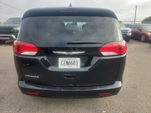 Used 2024 Chrysler Voyager LX FWD image 12