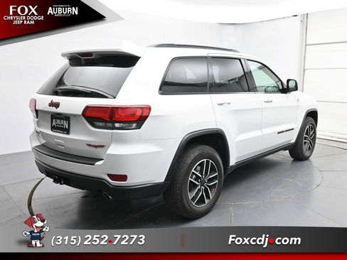 Used 2020 Jeep Grand Cherokee Trailhawk AWD/4WD image 17