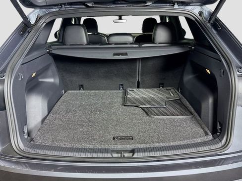 Used 2023 Volkswagen Atlas Cross Sport SE image 28