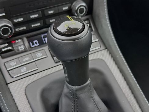 Certified 2025 Porsche 718 Boxster Spyder RS RWD image 21