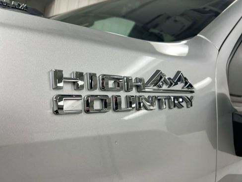 Used 2023 Chevrolet Silverado 2500 High Country image 27