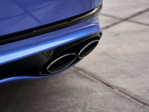 Used 2023 Bentley Continental GT Azure image 13