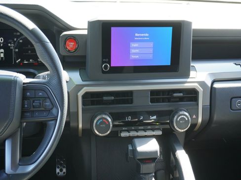 Used 2025 Toyota Tacoma TRD Sport AWD/4WD image 16