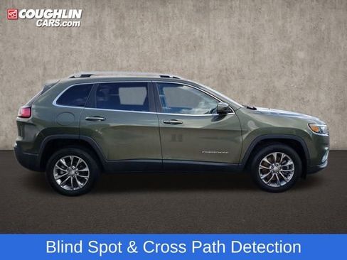 Used 2019 Jeep Cherokee Latitude Plus w/ Cold Weather Group image 10