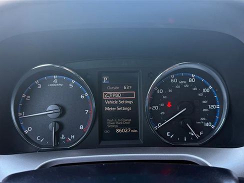 Used 2016 Toyota RAV4 XLE image 33