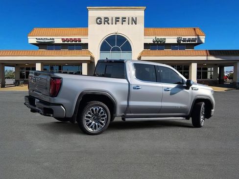 Used 2024 GMC Sierra 1500 Denali Ultimate AWD/4WD image 4