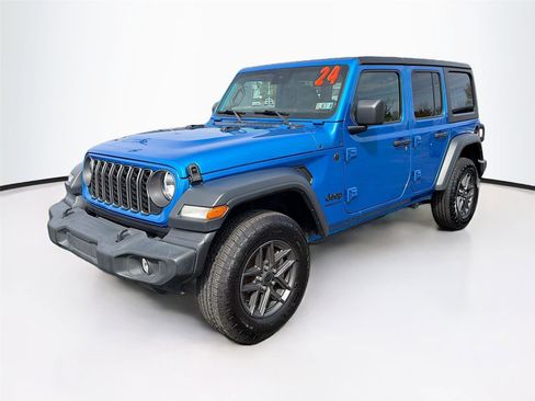 Used 2024 Jeep Wrangler Sport S image 3