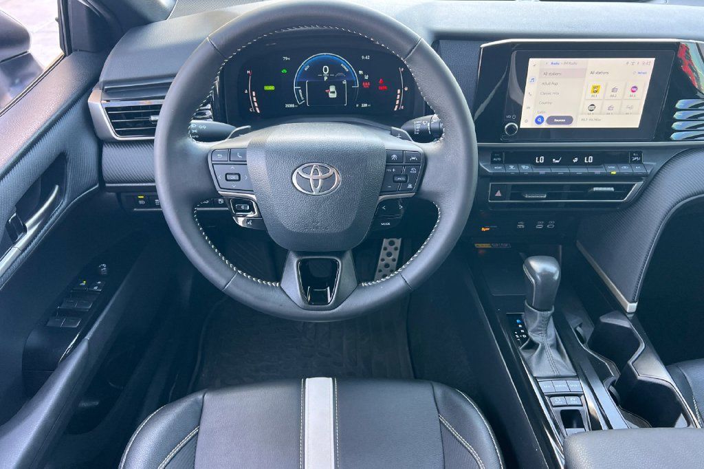 Certified 2025 Toyota Camry SE FWD image 17
