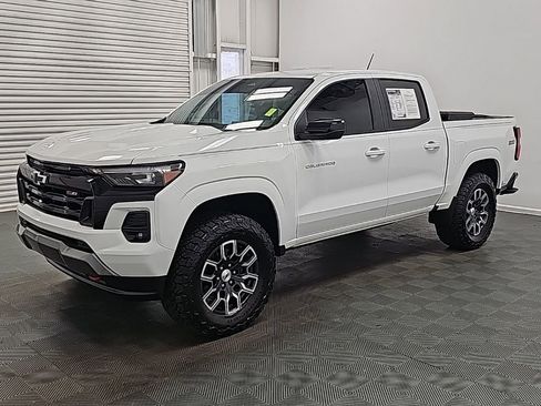 Used 2024 Chevrolet Colorado Z71 image 4
