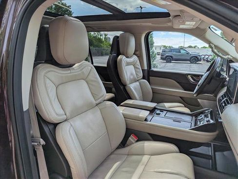 Used 2024 Lincoln Navigator Reserve AWD/4WD image 14