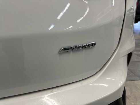 Used 2024 Ford Edge SEL w/ Convenience Package image 9