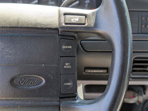 Used 1994 Ford Bronco XLT image 20