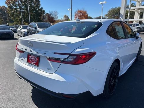 New 2026 Toyota Camry SE FWD image 5