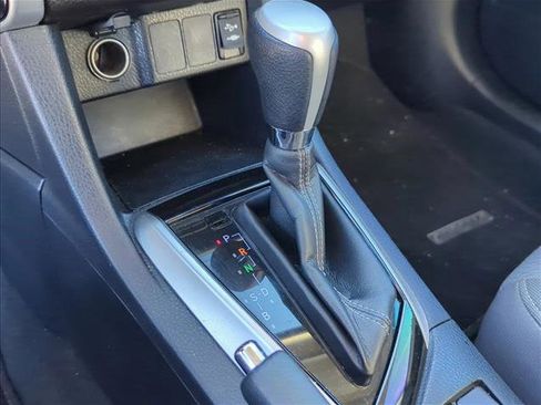 Used 2017 Toyota Corolla L image 20