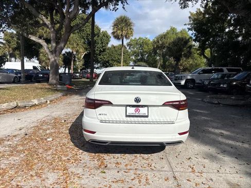 Used 2019 Volkswagen Jetta SE image 8