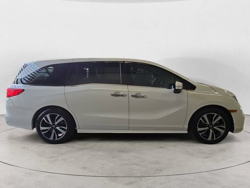 Used 2019 Honda Odyssey Elite image 4