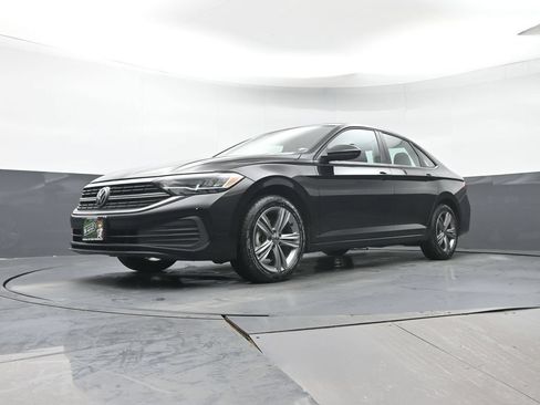 Used 2024 Volkswagen Jetta SE FWD image 27