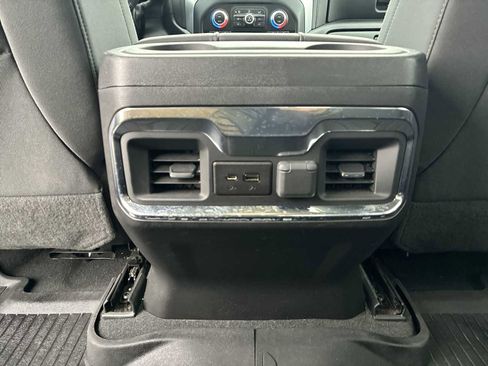 Used 2021 GMC Sierra 1500 Elevation w/ Preferred Package image 21