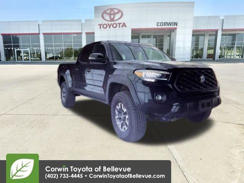 Used 2023 Toyota Tacoma TRD Off-Road AWD/4WD image 37