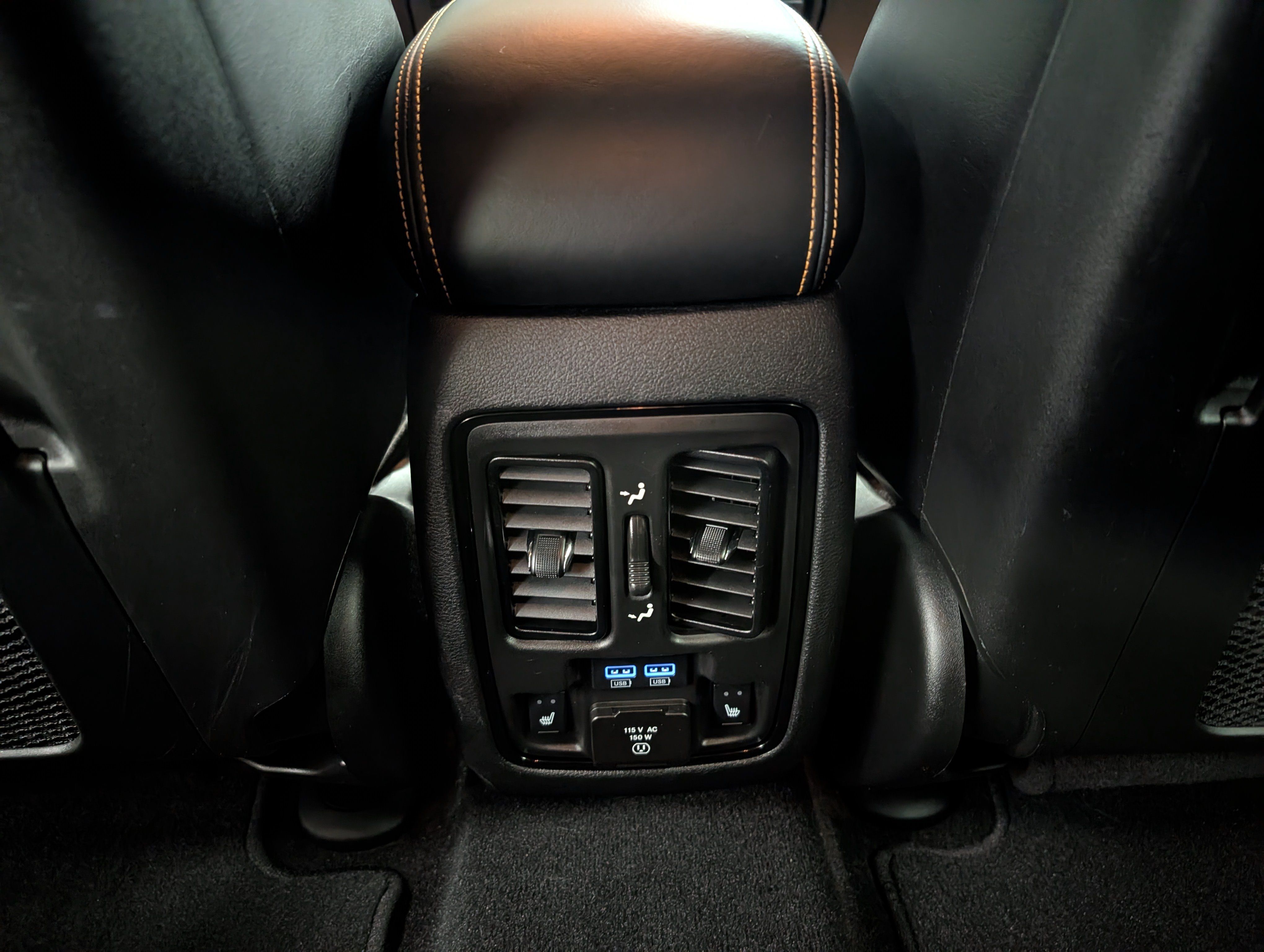 Used 2023 Dodge Durango R/T AWD/4WD image 10