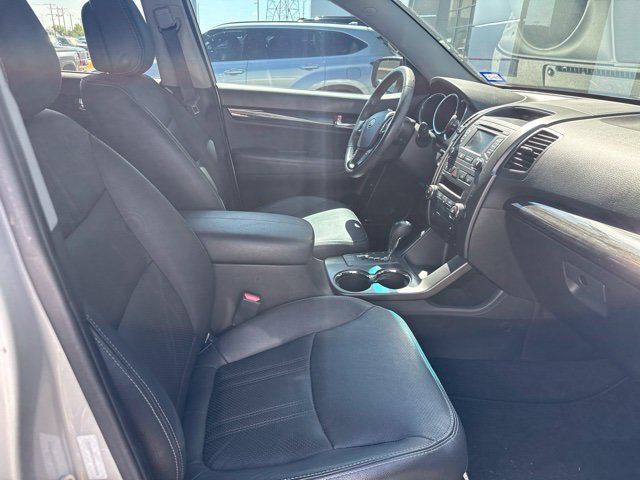 Used 2013 Kia Sorento EX w/ EX V6 Premium Pkg FWD image 11