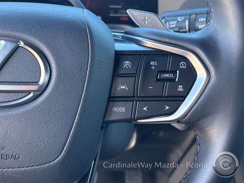 Used 2025 Lexus GX 550 w/ Accessory Package (31) image 15