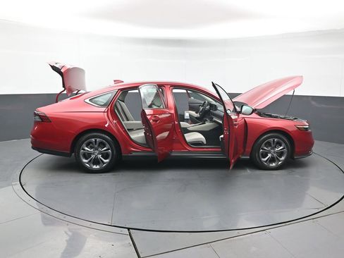 Certified 2023 Honda Accord EX image 52