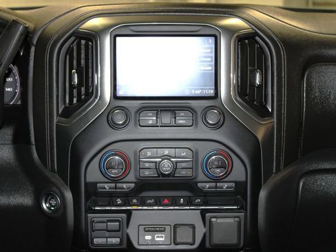 Used 2020 Chevrolet Silverado 1500 LT w/ All-Star Edition image 16