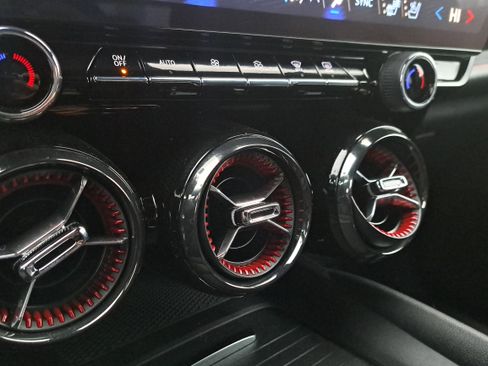 Used 2024 Chevrolet Blazer EV RS image 21