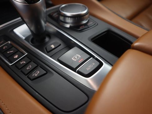 Used 2017 BMW X5 M image 55