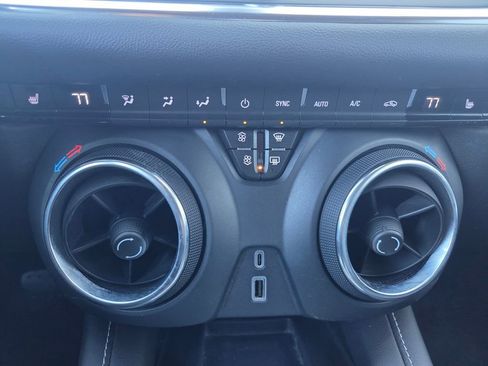 Used 2023 Chevrolet Blazer LT w/ Convenience Package image 39