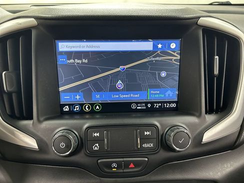 Used 2022 GMC Terrain SLT w/ Infotainment Package II AWD/4WD image 16