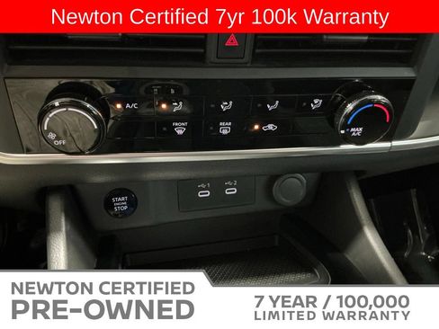 Used 2025 Nissan Rogue S FWD image 23