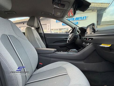 Used 2020 Hyundai Sonata SEL w/ Convenience Package image 11