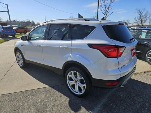 Used 2019 Ford Escape Titanium image 7